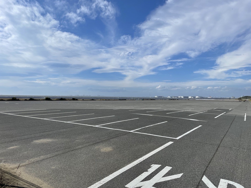 ｜幕張海浜公園DEブロック駐車場内